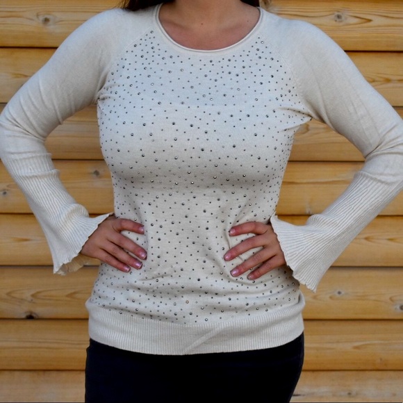 VILA Sweaters - NEW- Vila Milano Cream Studded Sweater Flare Arms